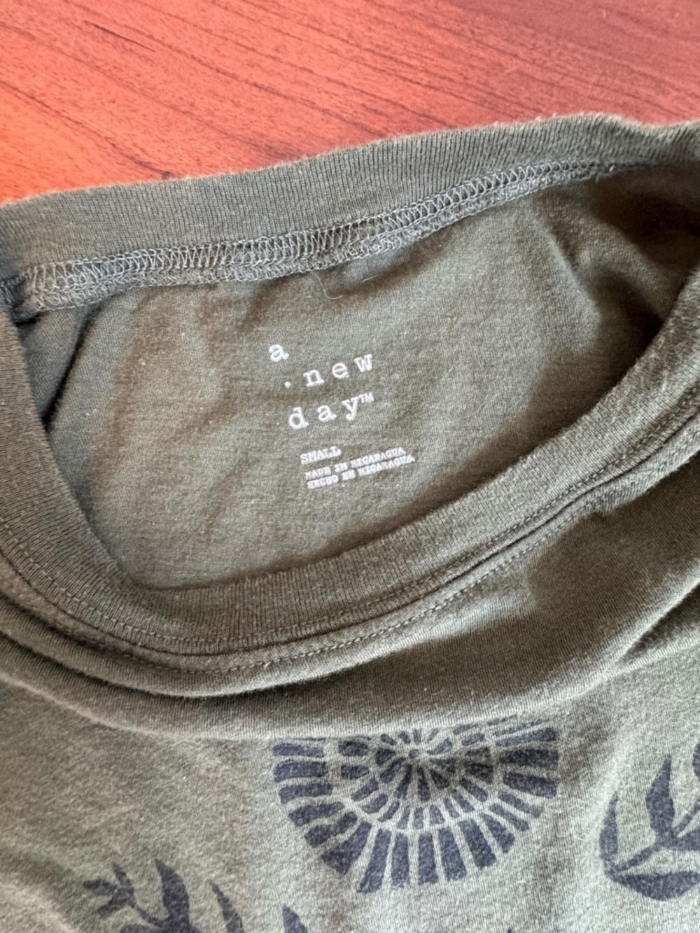 Hand Printed a new day Olive Green Short Sleeve Tee with Black Moth 🍃 Size S - Picture 3 of 6